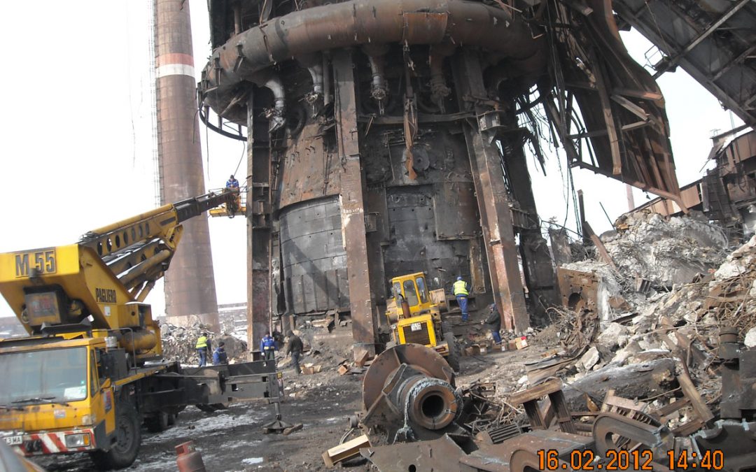 Controlled demolition of steel and reinforced steel facilities in the territory of the Kremikovtsi  Factory
